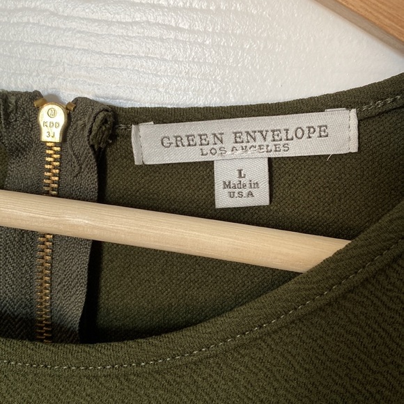 Green Envelope top - size L - Picture 3 of 4
